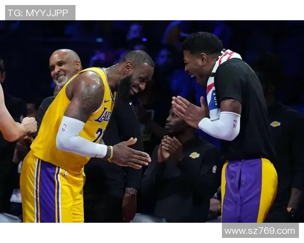 大将大卫-詹姆斯领衔球队夺取胜利,实力备受认可 大将大卫-詹姆斯领衔球队夺取胜利,实力备受认可