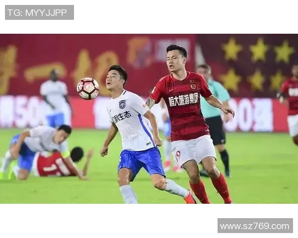 恒大主场大胜泰达，稳居中超联赛积分榜前三位置